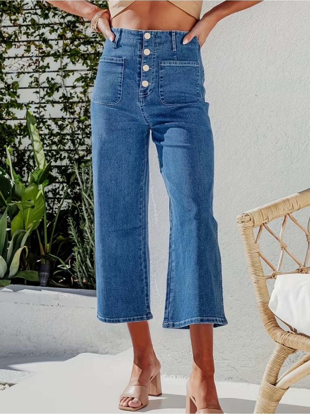 High-Rise Wide Crop Jeans in Blue